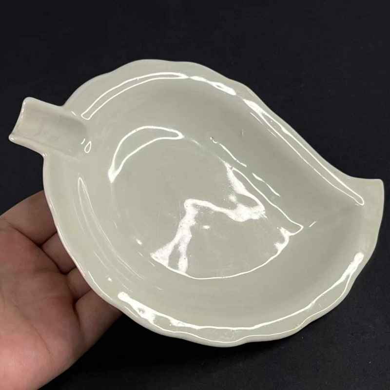 清 德化窑树叶形笔添 - 图2