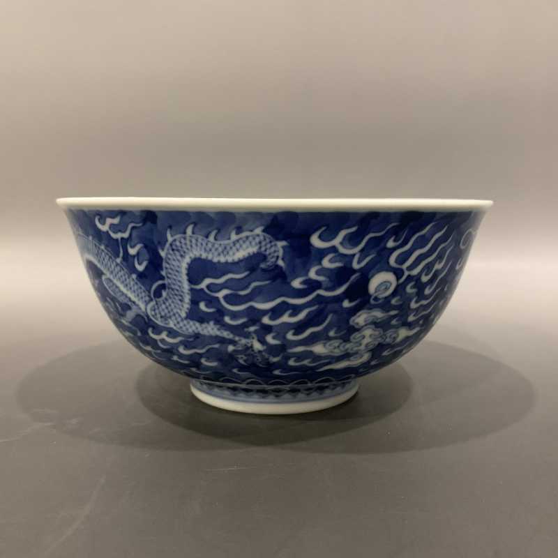 清 青花留白龙纹碗 - 图2