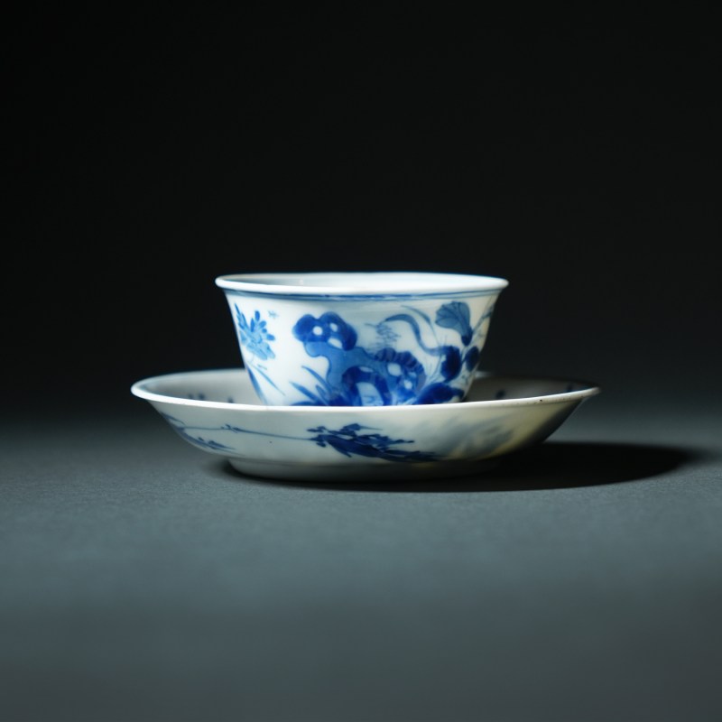 清康熙 洞石花卉纹杯碟成套 - 图3