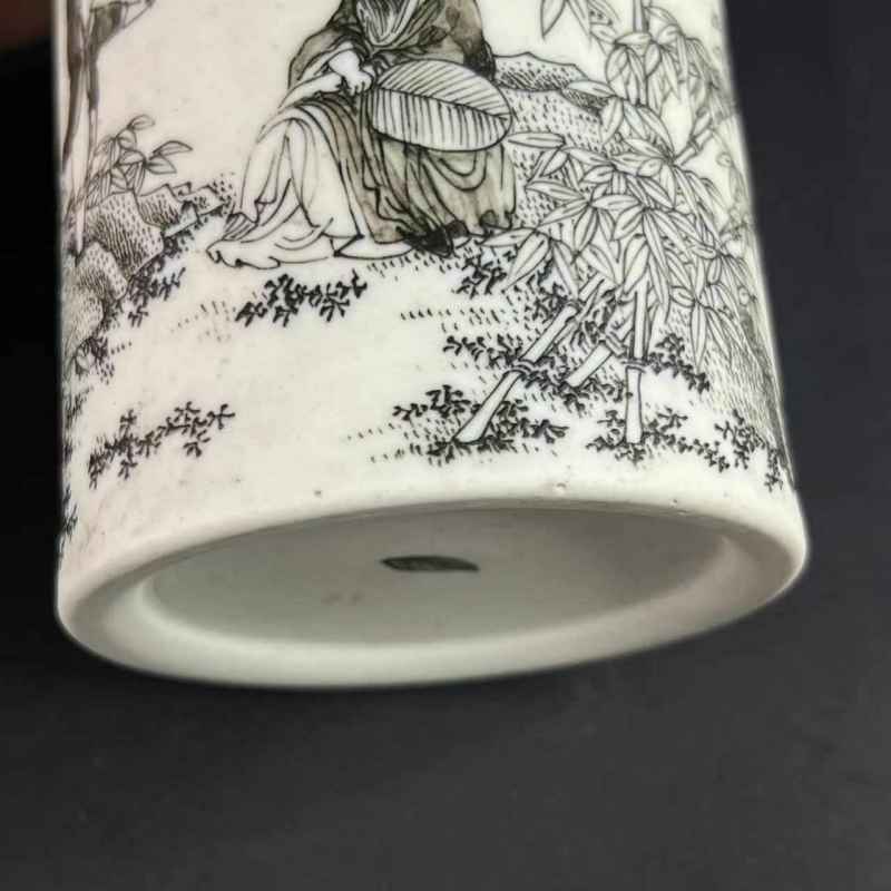 清 反瓷人物故事诗文笔筒 - 图10