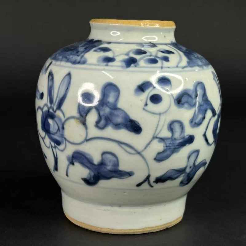 明晚期 青花花卉罐 - 图2