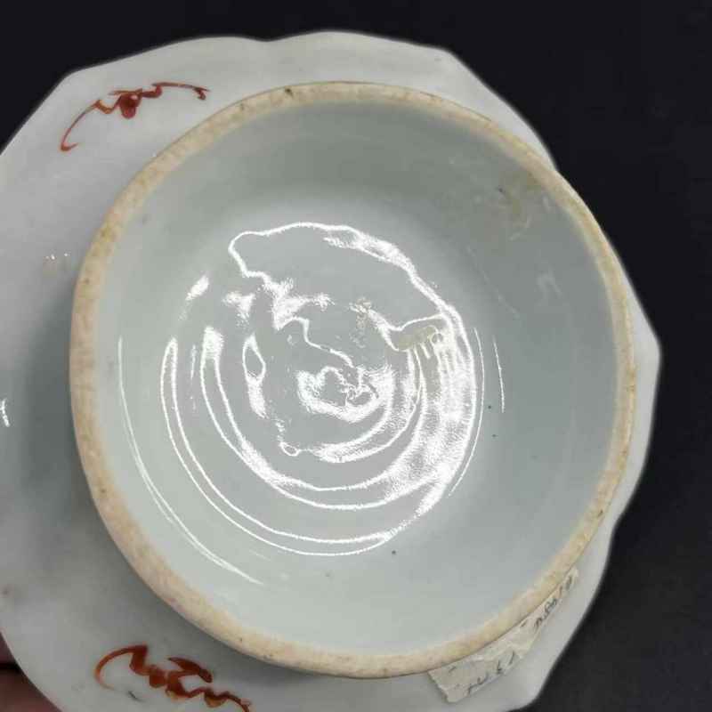 清 粉彩花卉纹菱口高足盘 - 图10