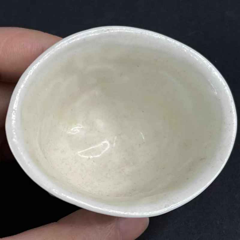 清中期 德化梅花纹杯 - 图6