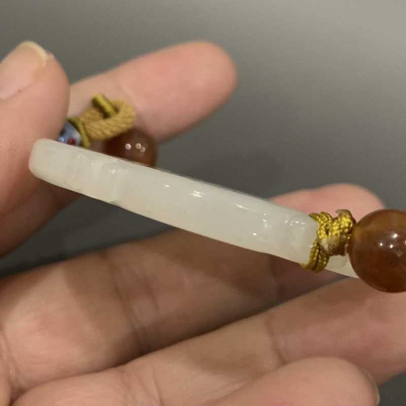 创汇 和田玉螭龙纹花形佩 - 图3