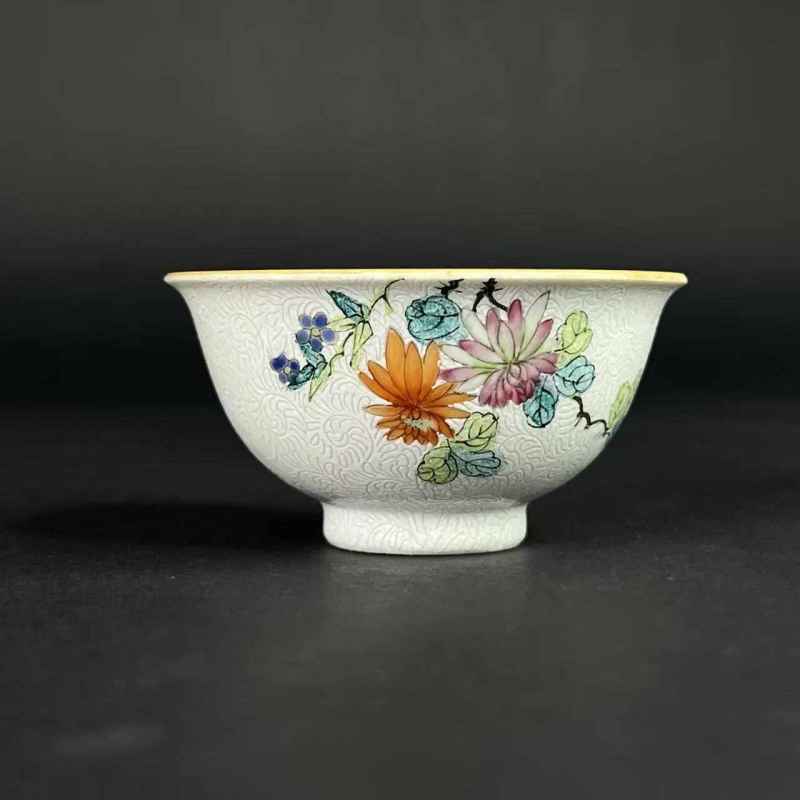 清中期 白轧道花卉压手杯 - 图2