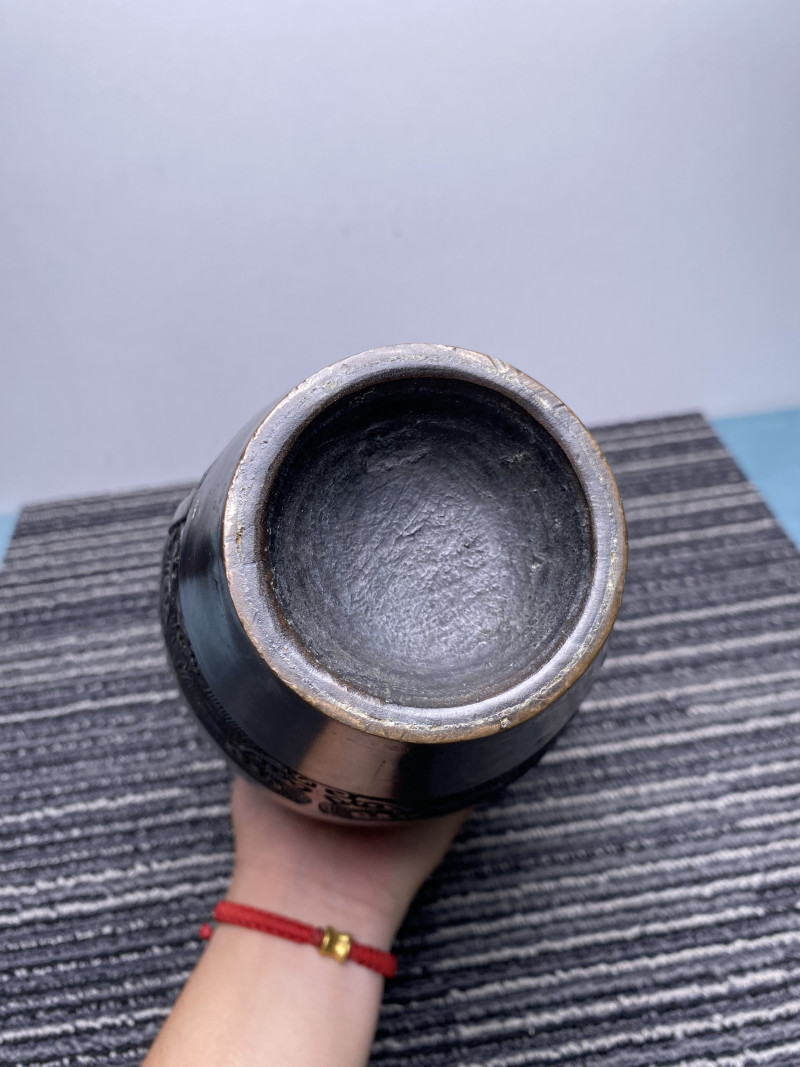清 铜蕉叶兽面纹瓶、盘龙纹瓶一组两件 - 图23