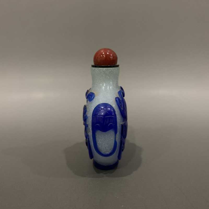清 涅白套蓝料夔龙纹烟壶 - 图4