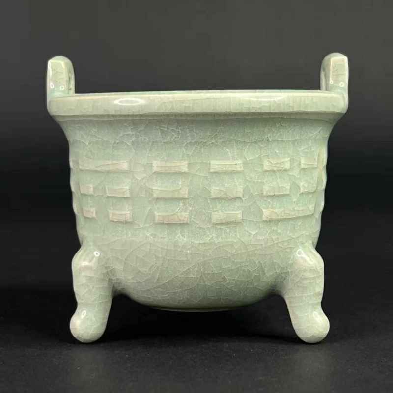 清中期 青釉八卦纹香炉 - 图3