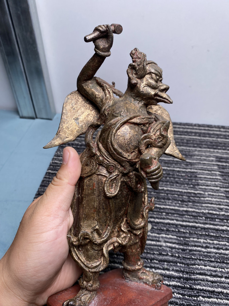 明 铜雷神立像一对 - 图21