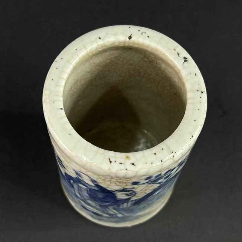 清 哥釉青花人物纹笔筒 - 图6