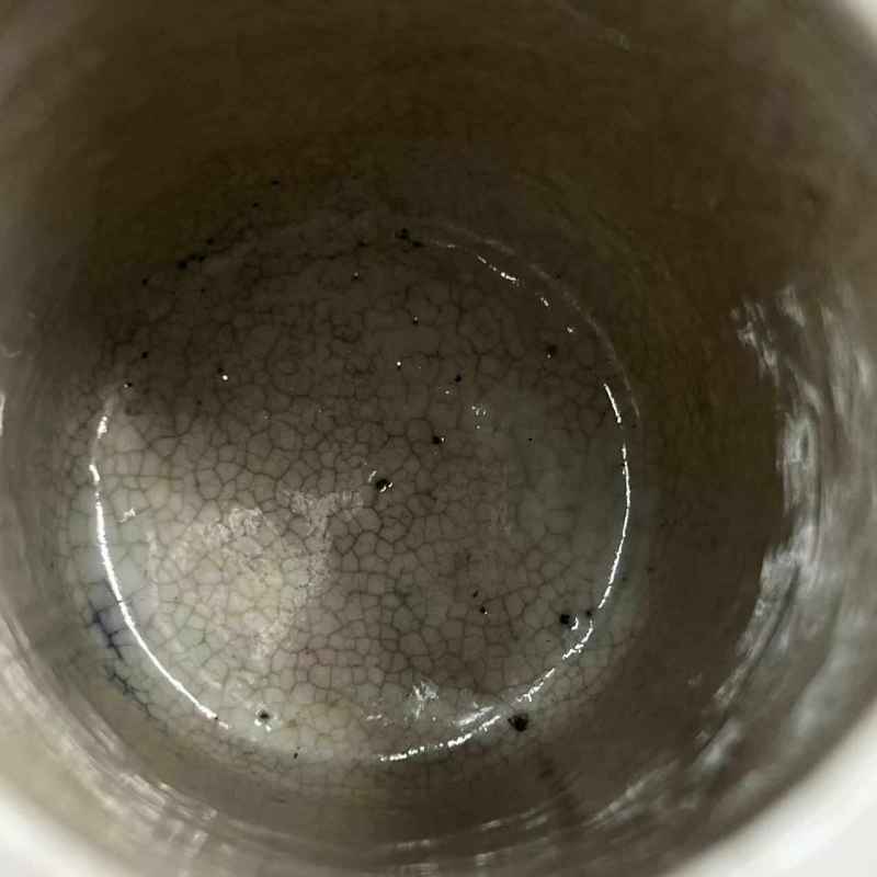 清 哥釉青花人物纹笔筒 - 图8