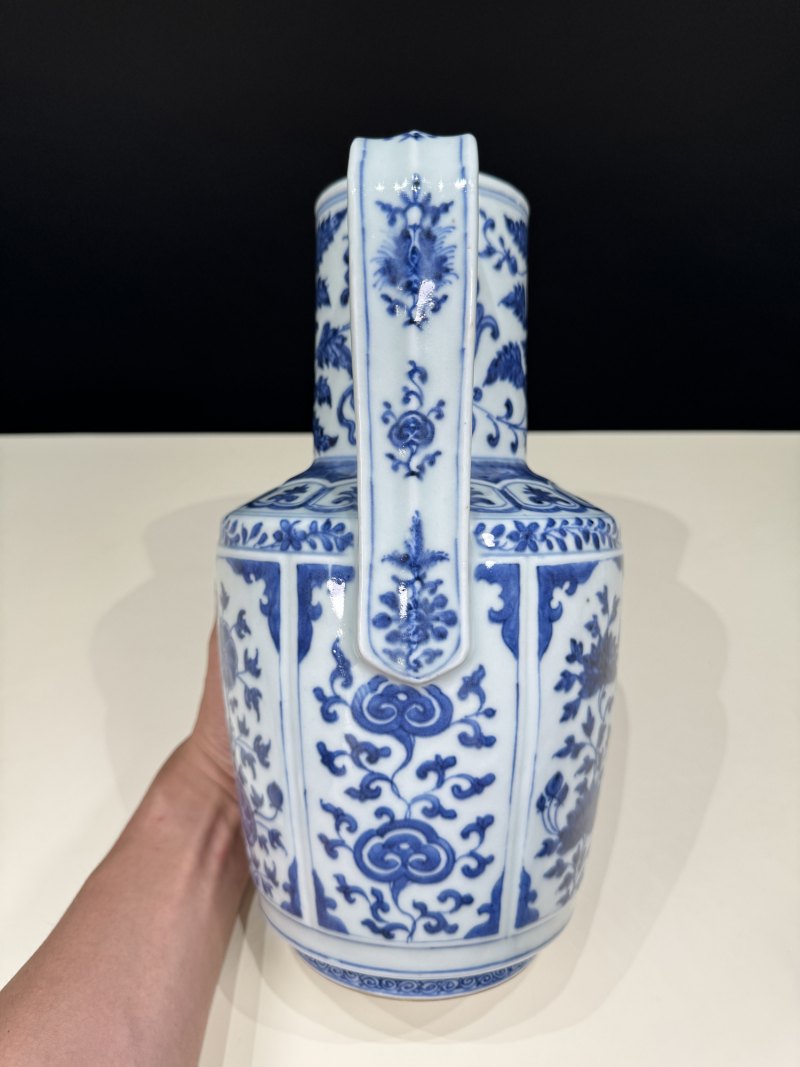 清雍正 仿永乐青花折枝花卉纹执壶 - 图6