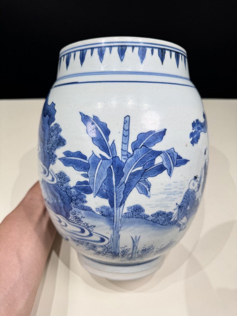 明崇祯 青花张仙送子图莲子罐 - 图9