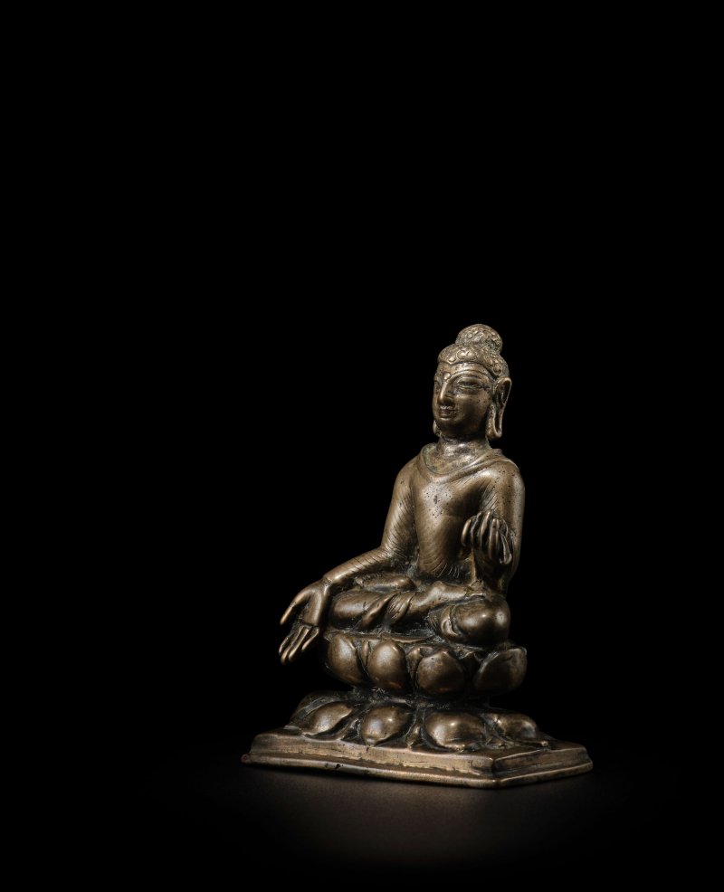 斯瓦特 七/八世紀 釋迦牟尼銅像 | A COPPER ALLOY FIGURE OF BUDDHA SHAKYAMUNI - 图5