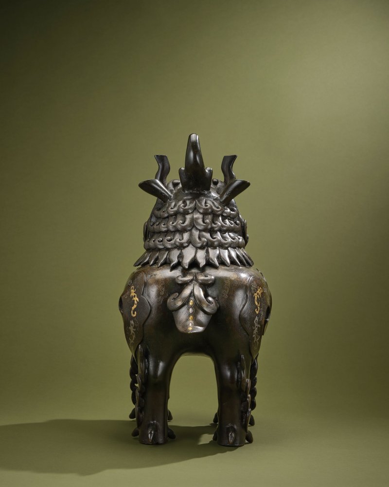 宋　銅錯金銀甪端薰爐 | A GOLD AND SILVER-INLAID LUDUAN INCENSE BURNER AND COVER - 图3
