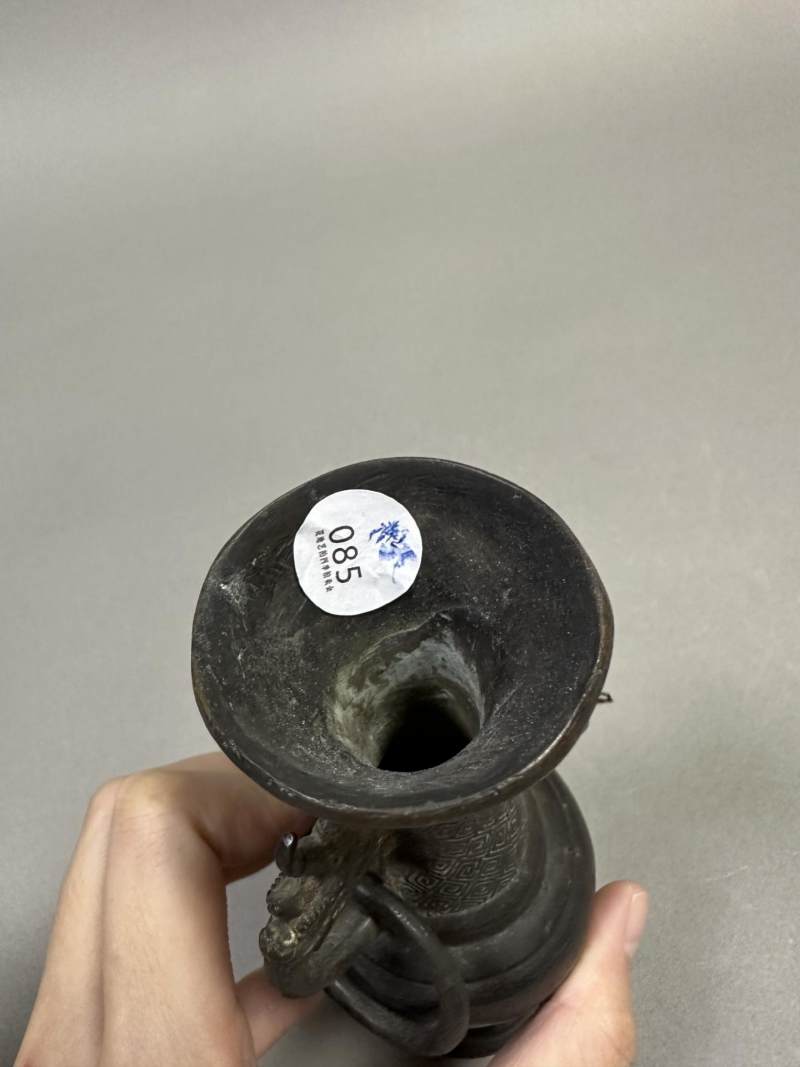    民国 铜双龙活环耳瓶 - 图7