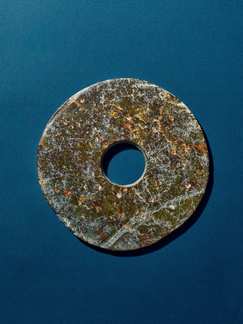 新石器時代或以後 玉璧  NEOLITHIC PERIOD (CIRCA 6500-1700 BC) OR LATER