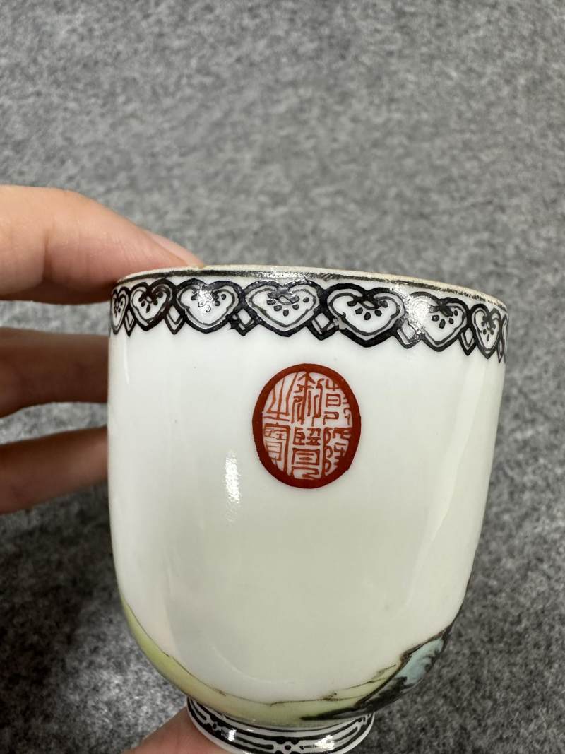    民国 薄胎粉彩竹林七贤杯 - 图6