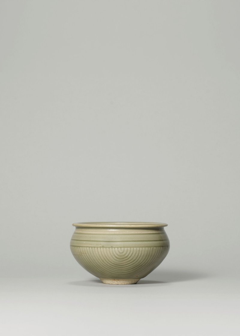 北宋/金　耀州窯青釉刻柳斗紋缽 | A CARVED YAOZHOU CELADON-GLAZED BOWL - 图2