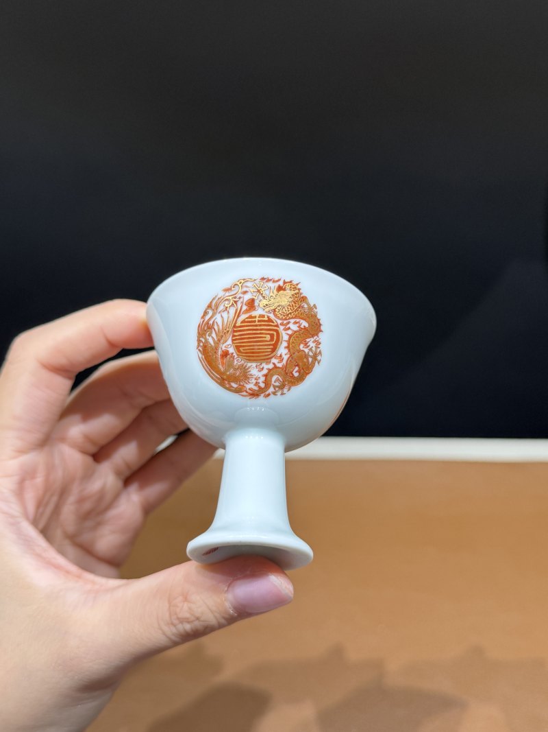 清康熙 矾红描金龙凤捧寿纹高足杯 - 图8