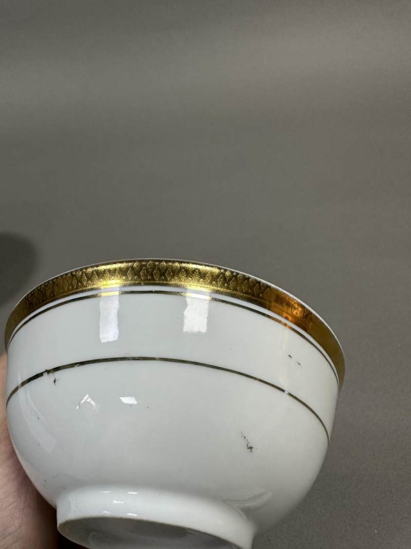   清宣统 溥仪伪满皇宫兰花御纹章碗（一对） - 图9