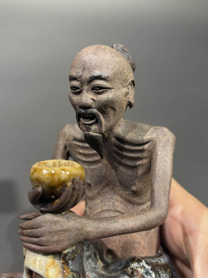    清 石湾窑钧釉托钵仙人 - 图6