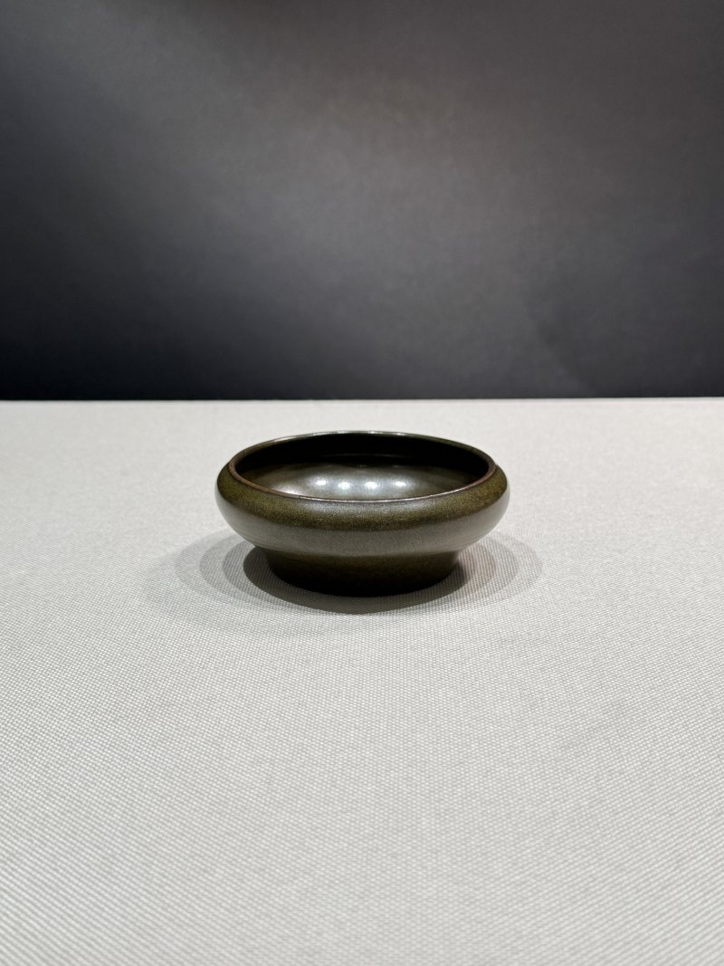 清乾隆 茶叶末釉水洗 - 图4