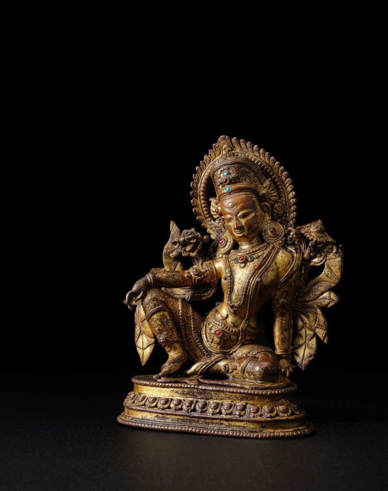 尼泊爾 十六世紀 銅鎏金因陀羅像 | A GILT COPPER ALLOY FIGURE OF INDRA - 图3