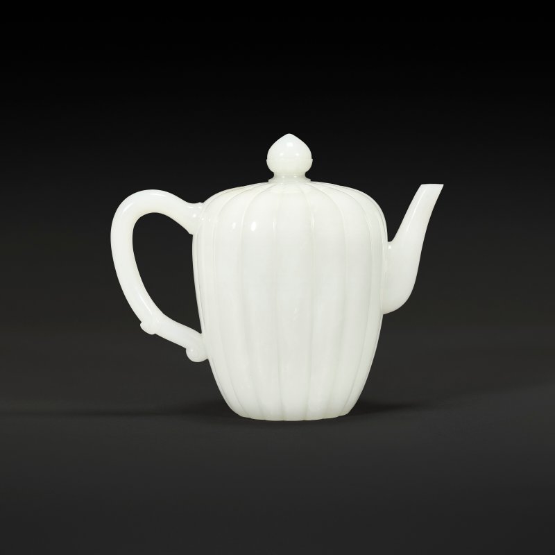 清乾隆 白玉瓜棱茶壺  QIANLONG PERIOD (1736-1795) - 图11