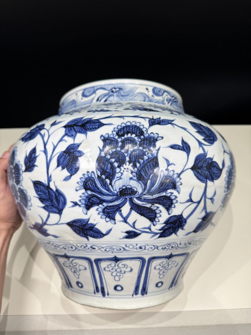 元 青花缠枝莲纹大罐 - 图8
