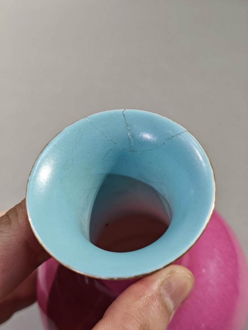    民国或50年代 胭脂红釉莱菔瓶 - 图9