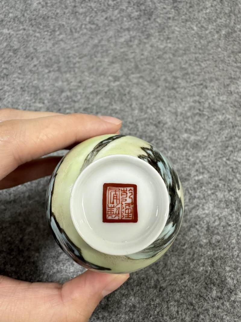    民国 薄胎粉彩竹林七贤杯 - 图8