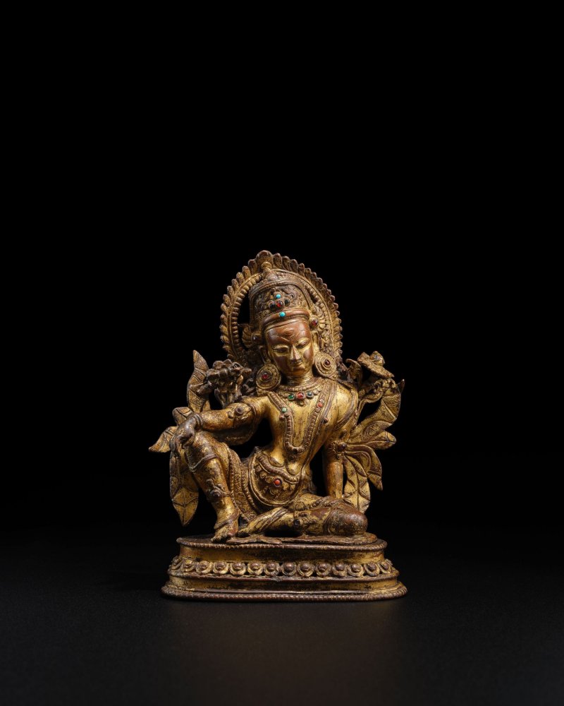 尼泊爾 十六世紀 銅鎏金因陀羅像 | A GILT COPPER ALLOY FIGURE OF INDRA - 图4