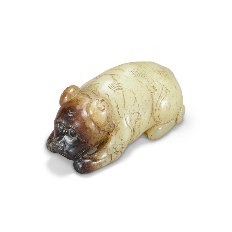 明 黃玉雕臥犬把件  MING DYNASTY (1368-1644)