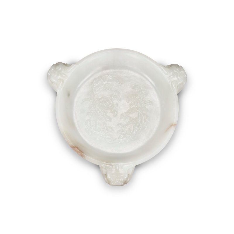 清十八/十九世紀 青白玉花蝶紋盤一對  QING DYNASTY, 18TH-19TH CENTURY - 图3