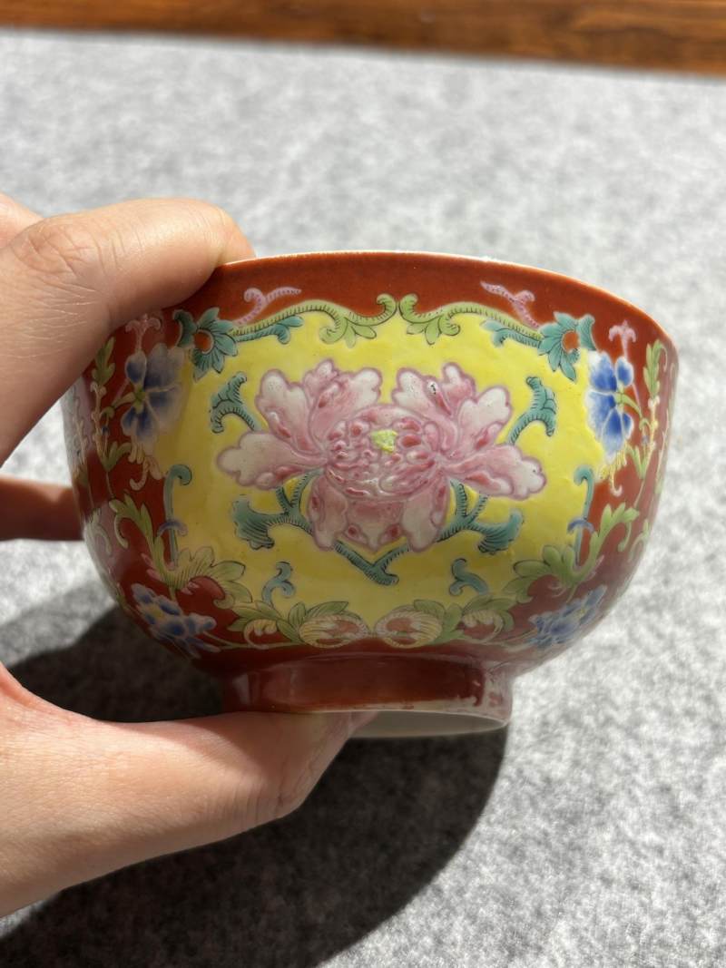    清道光 珊瑚红开光洋彩牡丹纹碗 - 图5