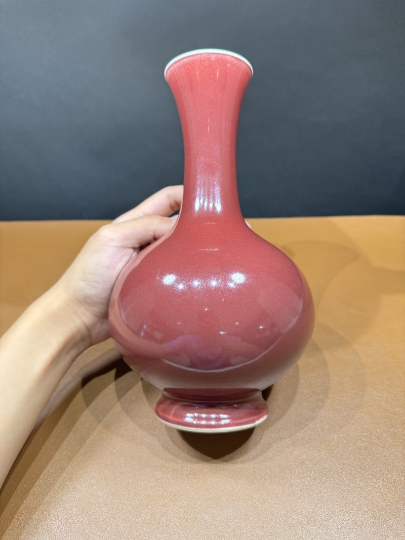 清乾隆 红釉小赏瓶 - 图4