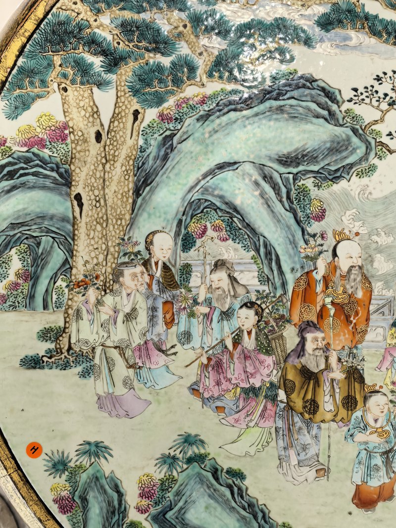清乾隆 粉彩十二花神图案几 - 图6