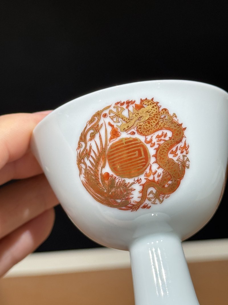 清康熙 矾红描金龙凤捧寿纹高足杯 - 图11