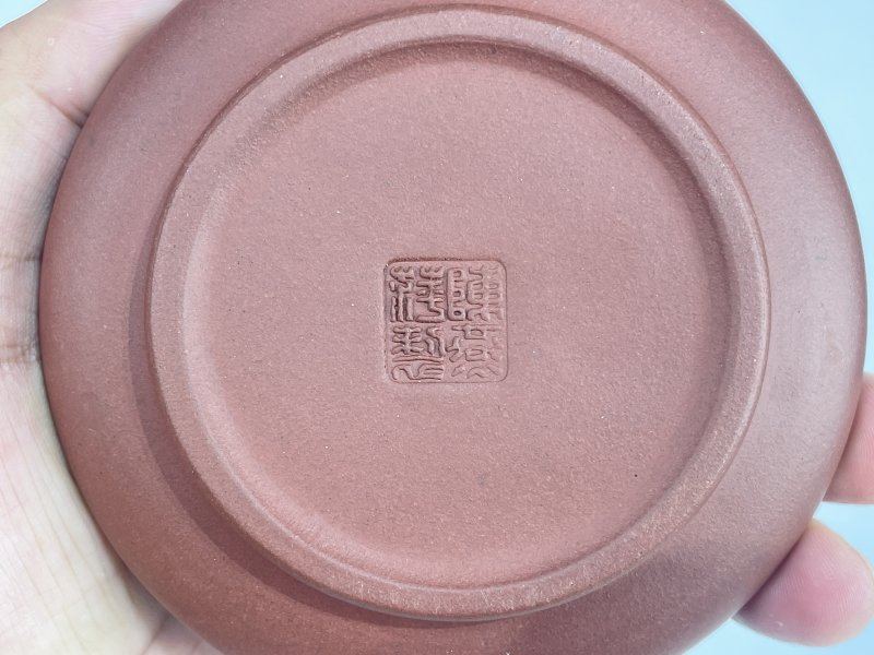 名家款紫砂壶一把 - 图3