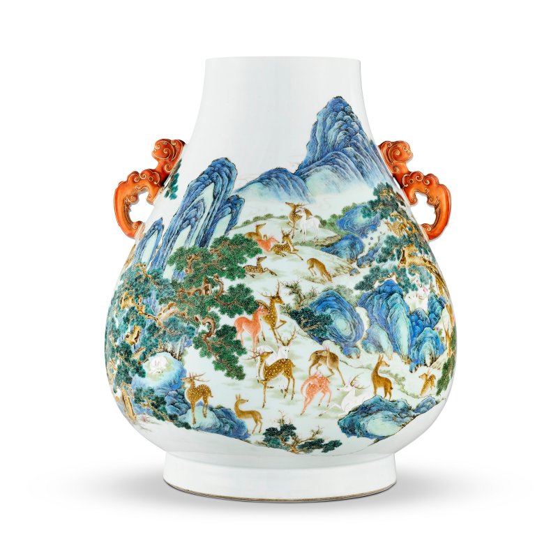 清乾隆 洋彩百鹿雙耳尊 六字篆書款  QIANLONG SIX-CHARACTER SEAL MARK IN UNDERGLAZE BLUE AND OF THE PERIOD (1736-1795) - 图2