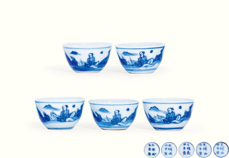 明天启—崇祯 青花高士图小杯一套五只（附四层原供箱） - 图1