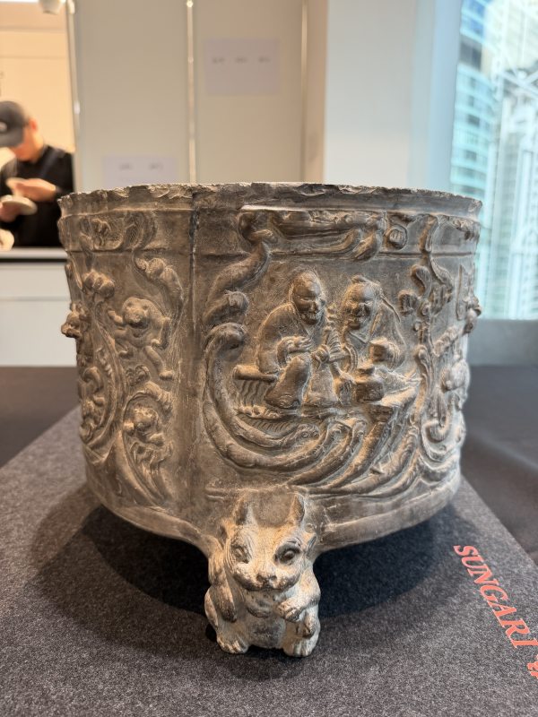 漢 陶質龍紋人物熊足尊 - 图20