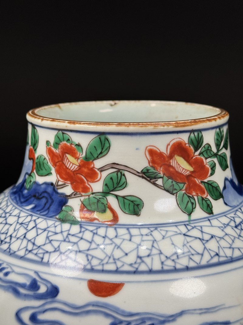 清顺治-康熙 青花五彩婴戏拟三国诸葛亮五丈原退兵图将军罐 - 图13