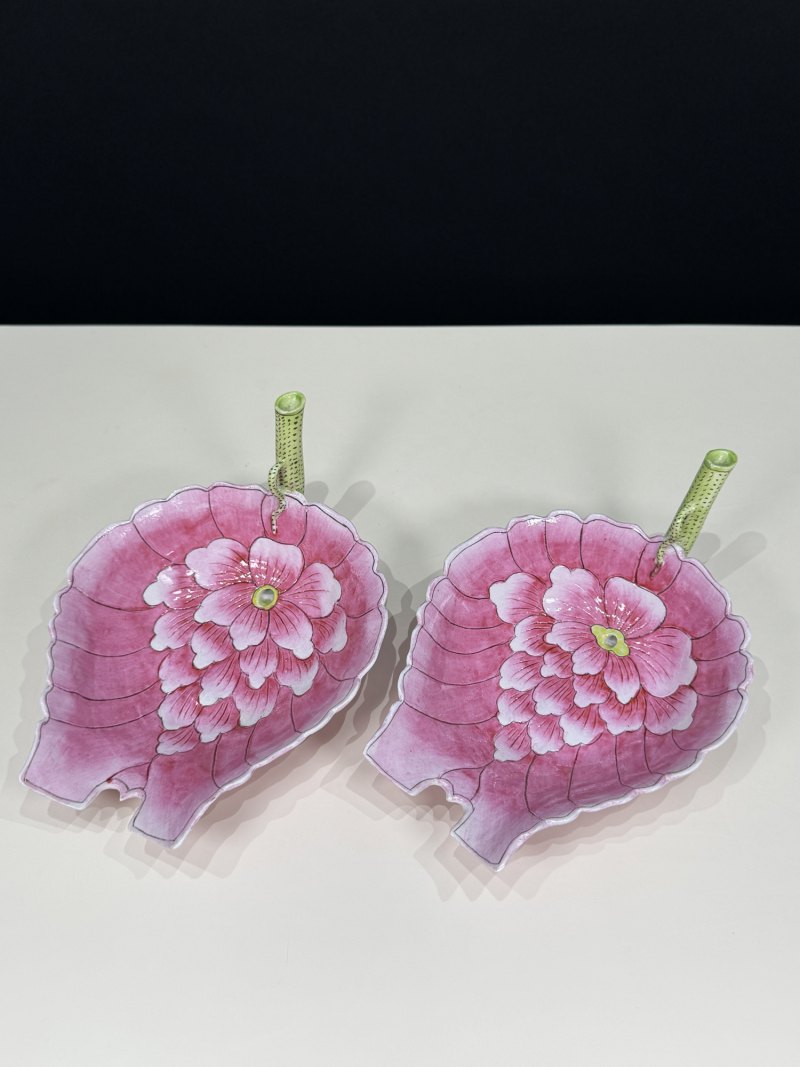 清光绪 粉彩秋操杯一对 - 图3