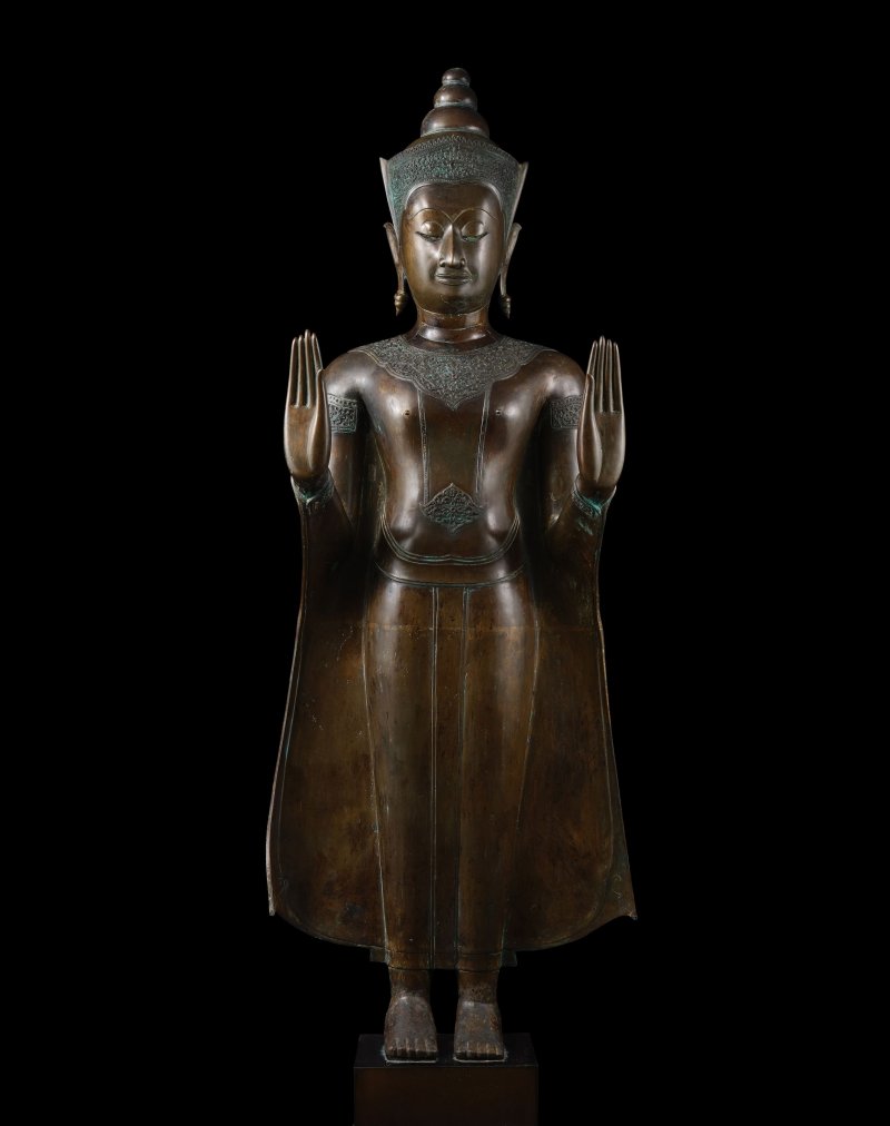 泰國 大城時期 十六世紀 寶冠佛銅像 | A COPPER ALLOY FIGURE OF CROWNED BUDDHA - 图2