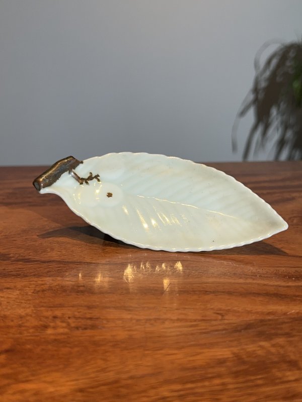 清 白釉树叶笔舔 - 图4
