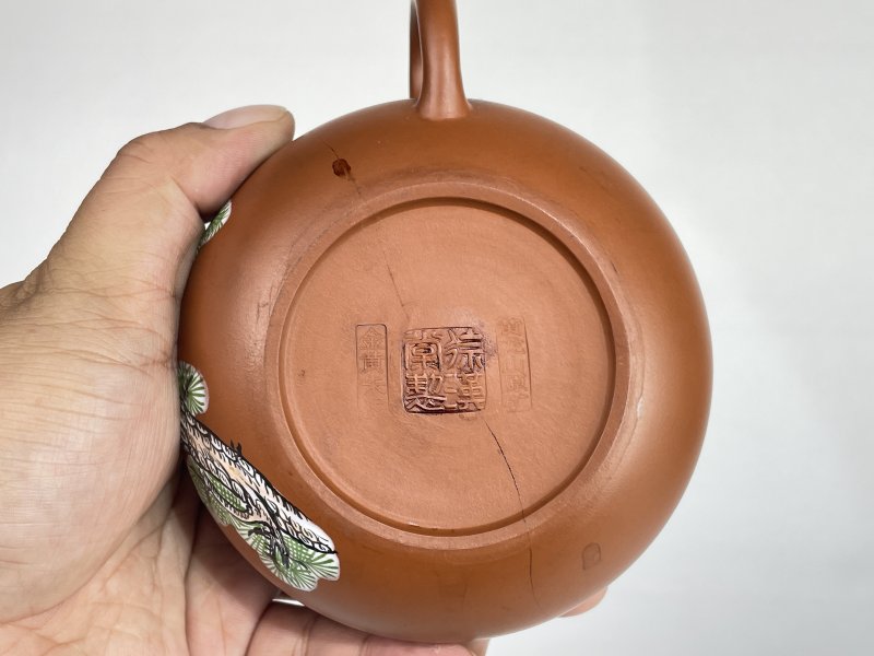 名家款紫砂壶一把 - 图4