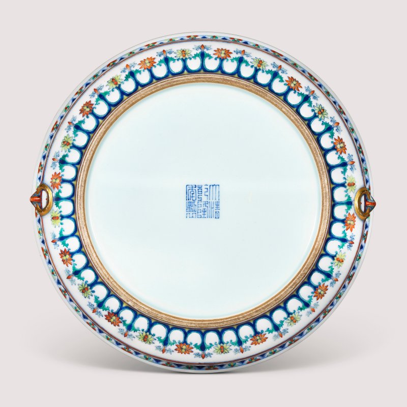 清乾隆 鬥彩描金花卉紋獸面衘環洗 六字篆書款  QIANLONG SIX-CHARACTER SEAL MARK IN UNDERGLAZE BLUE AND OF THE PERIOD (1736-1795) - 图4