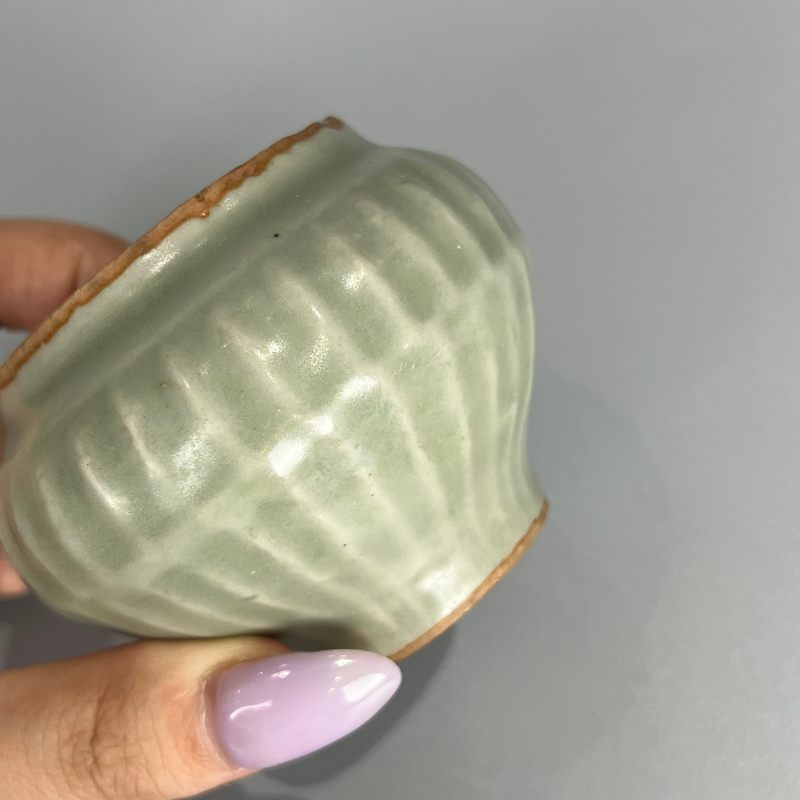 明代 龙泉窑青釉菊瓣纹盖罐 - 图12